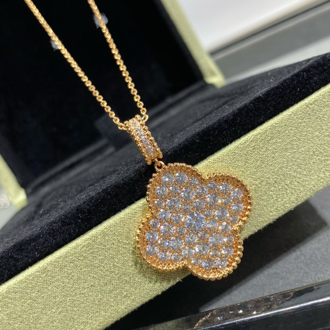 [BloomBling]CLOVER 25MM LARGE PEDANT DIAMOND PAVED LONG NECKLACE