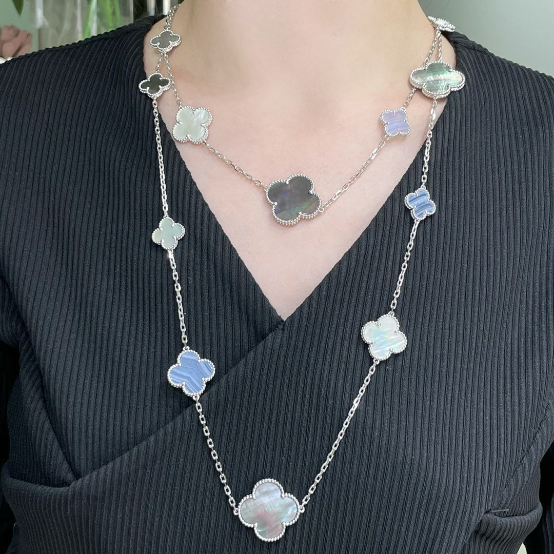 [BloomBling]CLOVER 16 MOTIF CHALCEDONY MOP SILVER NECKLACE