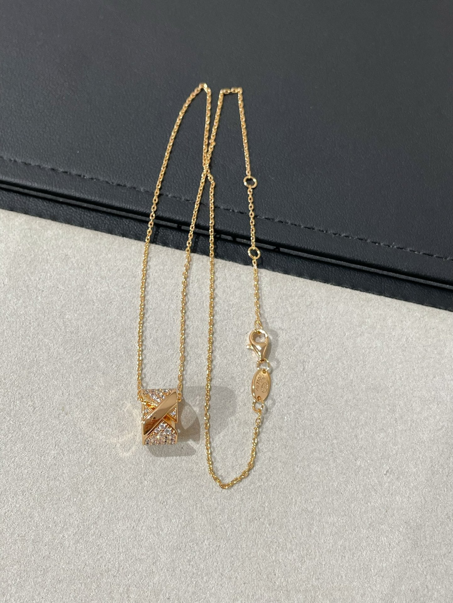 [BloomBling]LIENS EVIDENCE DIAMOND PAVED NECKLACE