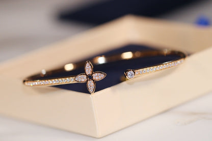 [BloomBling]IDYLLE GOLD OPEN BRACELET DIAMOND PAVED