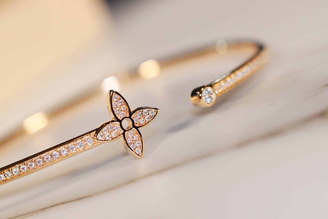 [BloomBling]IDYLLE GOLD OPEN BRACELET DIAMOND PAVED
