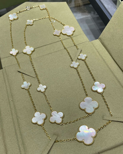 [BloomBling]CLOVER 16 MOTIF WHITE MOP GOLD NECKLACE