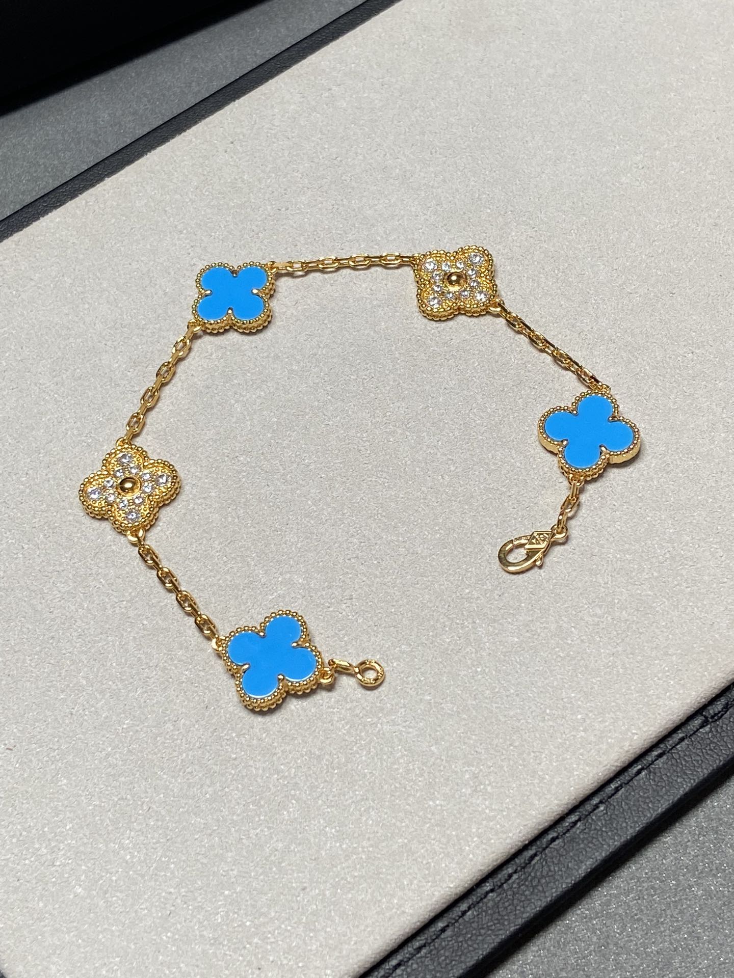 [BloomBling]CLOVER 5 MOTIF BLUE CHALCEDONY DIAMOND GOLD BRACELET