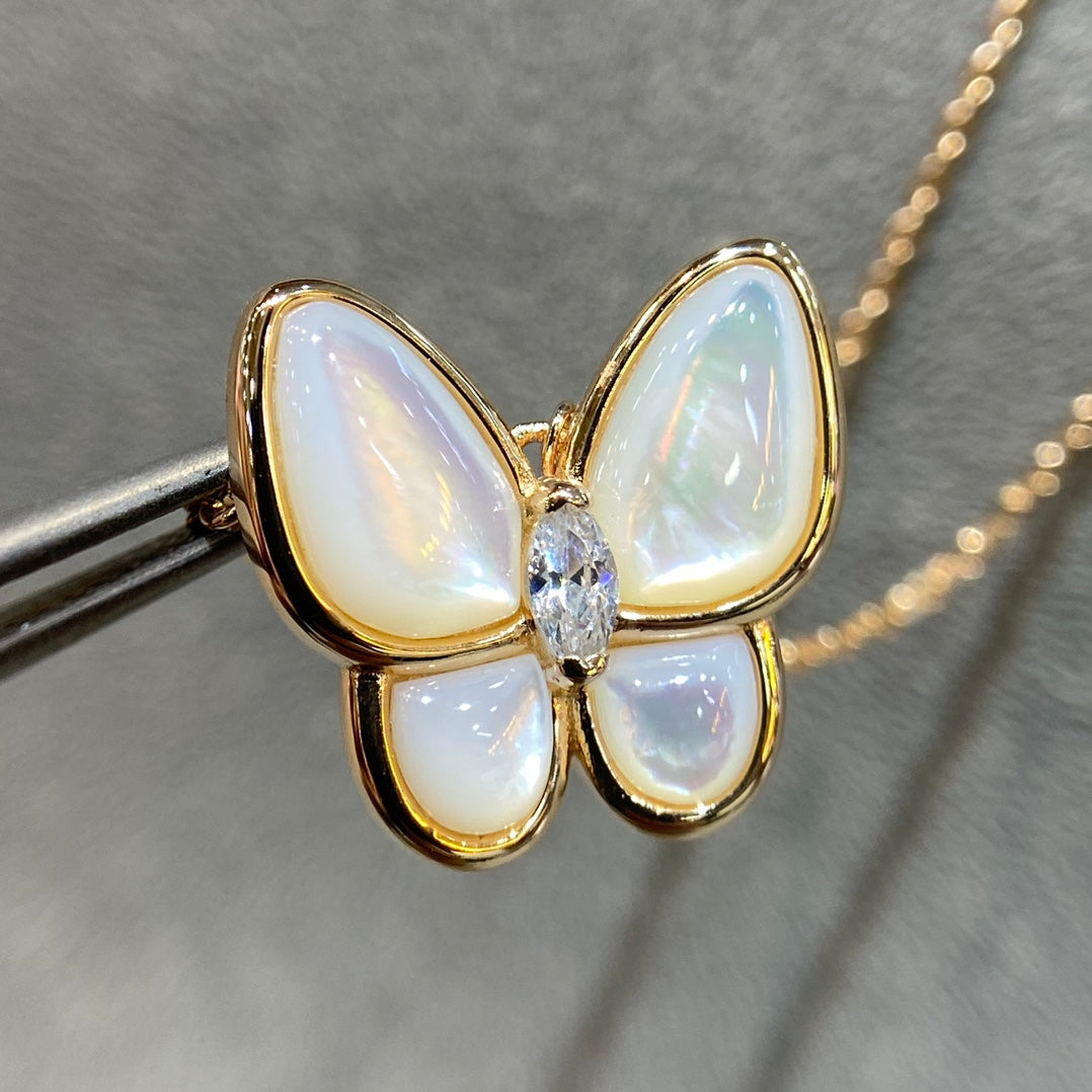 [BloomBling]BUTTERFLY MOP DIAMOND NECKLACE