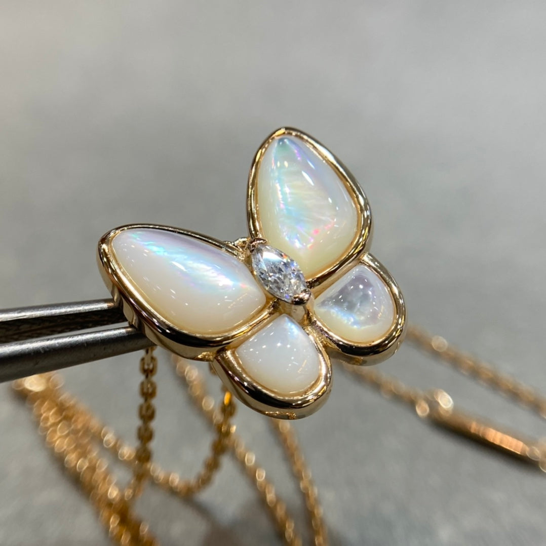 [BloomBling]BUTTERFLY MOP DIAMOND NECKLACE
