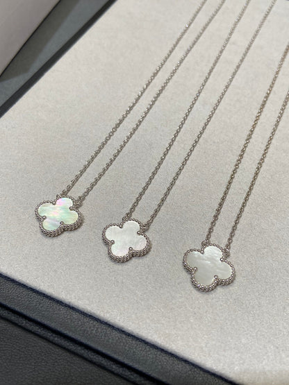 [BloomBling]CLOVER MEDIUM SILVER WHITE MOP NECKLACE