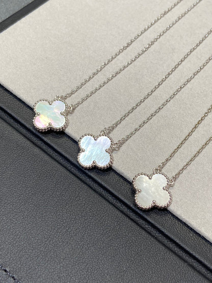 [BloomBling]CLOVER MEDIUM SILVER WHITE MOP NECKLACE