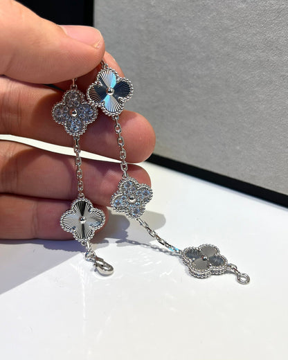 [BloomBling]CLOVER 5 MOTIF SILVER DIAMOND BRACELET