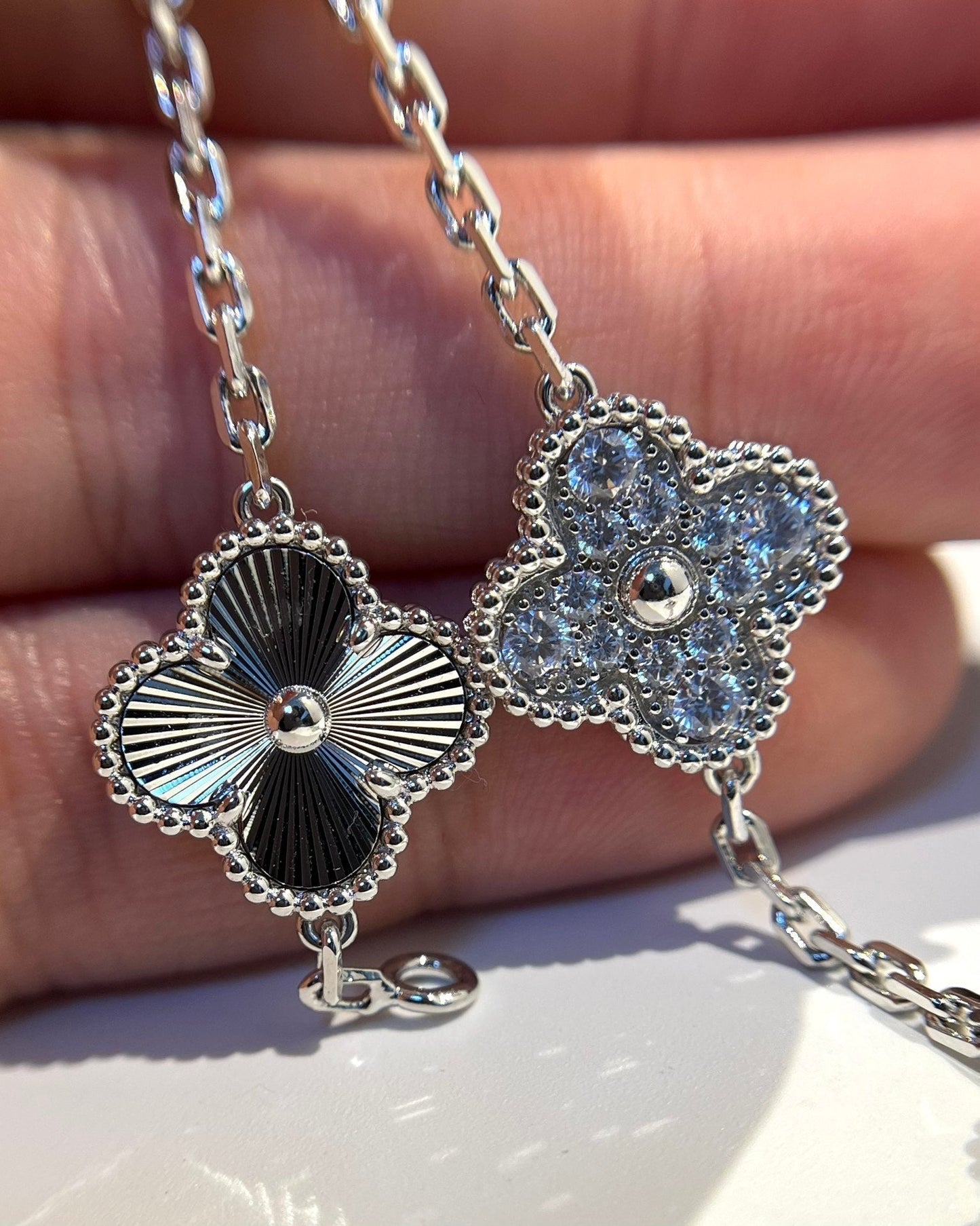 [BloomBling]CLOVER 5 MOTIF SILVER DIAMOND BRACELET