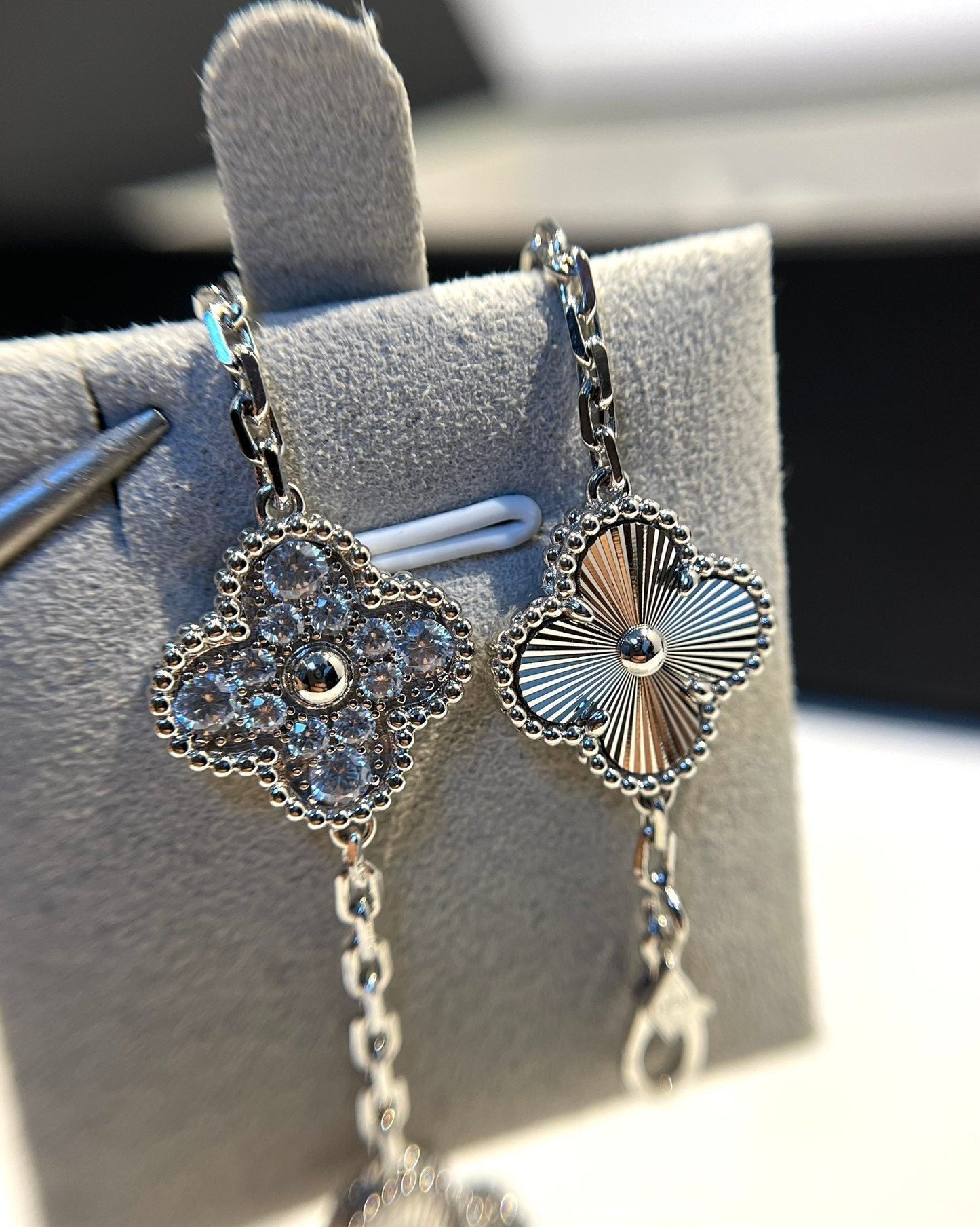 [BloomBling]CLOVER 5 MOTIF SILVER DIAMOND BRACELET