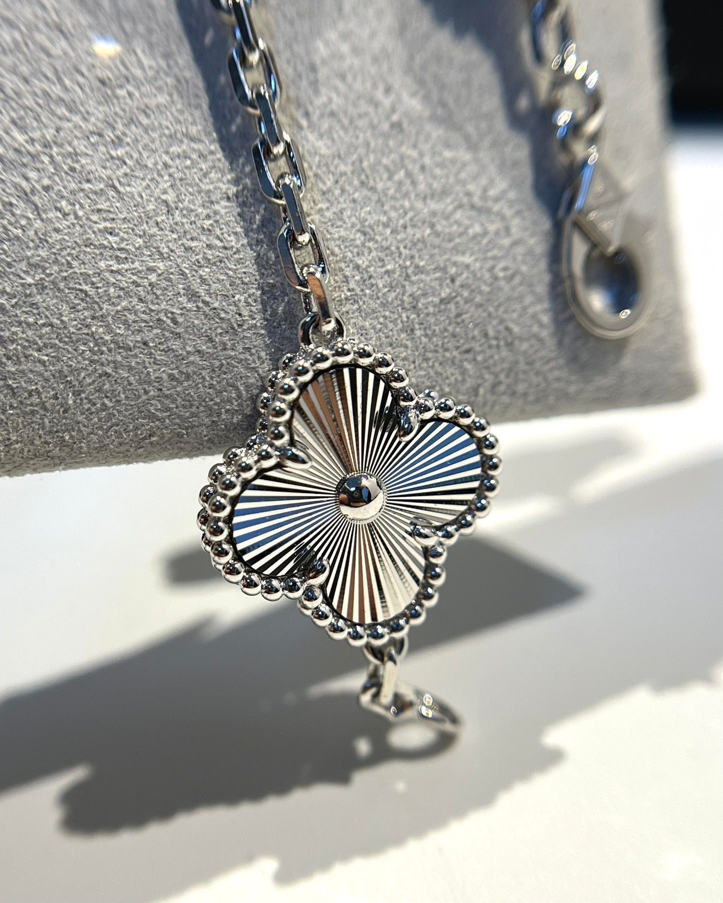 [BloomBling]CLOVER 5 MOTIF SILVER DIAMOND BRACELET