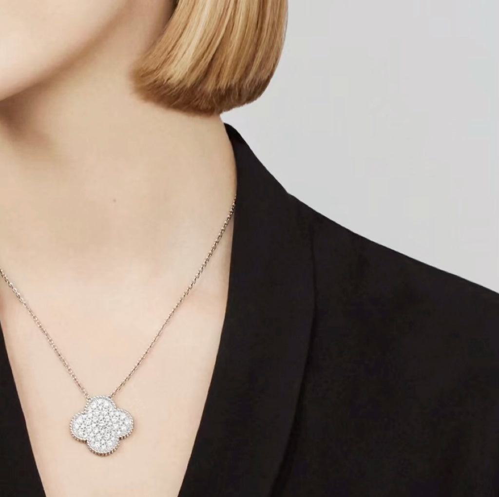 [BloomBling]CLOVER 25MM LARGE PENDANT DIAMOND PAVED SILVER NECKLACE
