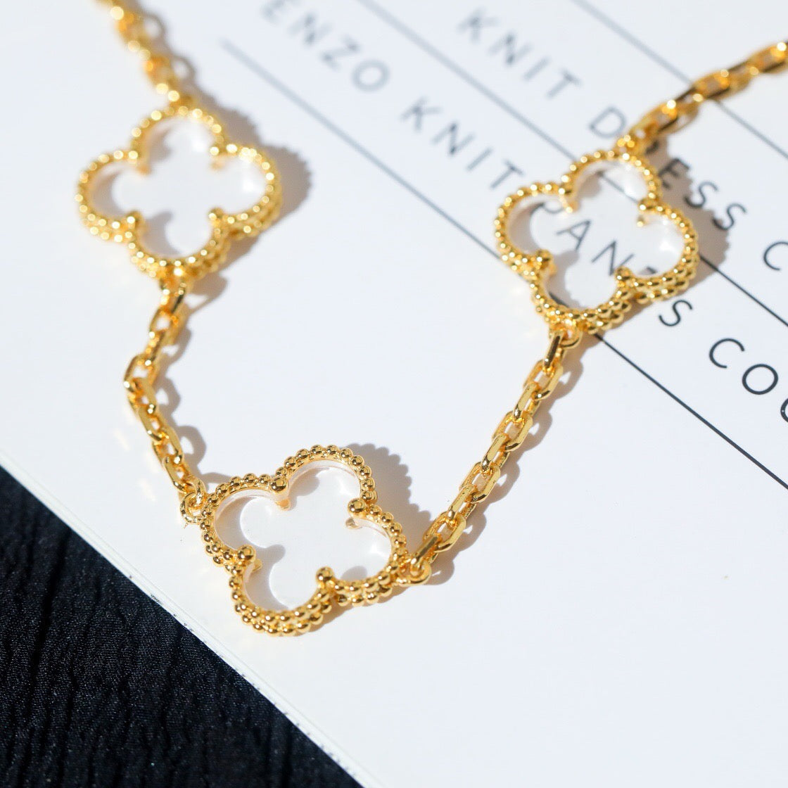 [BloomBling]CLOVER 5 MOTIF ROCK CRYSTAL PINK GOLD BRACELET