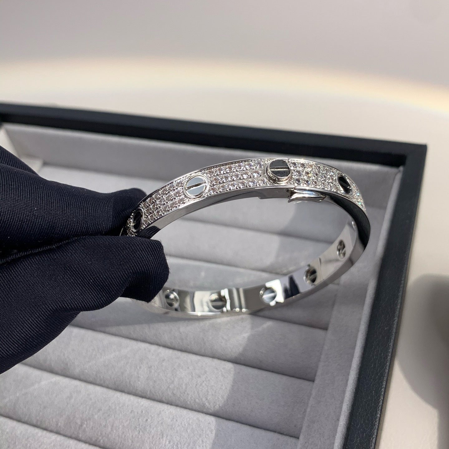 [BloomBling]LOVE BRACELET 6.1MM DIAMOND-PAVED CERAMIC