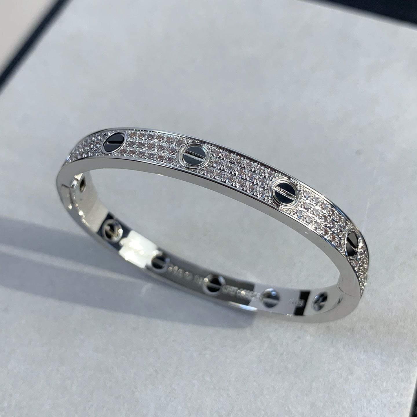 [BloomBling]LOVE BRACELET 6.1MM DIAMOND-PAVED CERAMIC