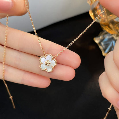 [BloomBling]LUCKY  WHITE MOP  PLUM BLOSSOM NECKLACE