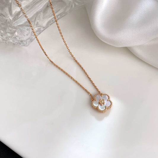 [BloomBling]LUCKY  WHITE MOP  PLUM BLOSSOM NECKLACE