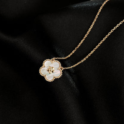 [BloomBling]LUCKY  WHITE MOP  PLUM BLOSSOM NECKLACE