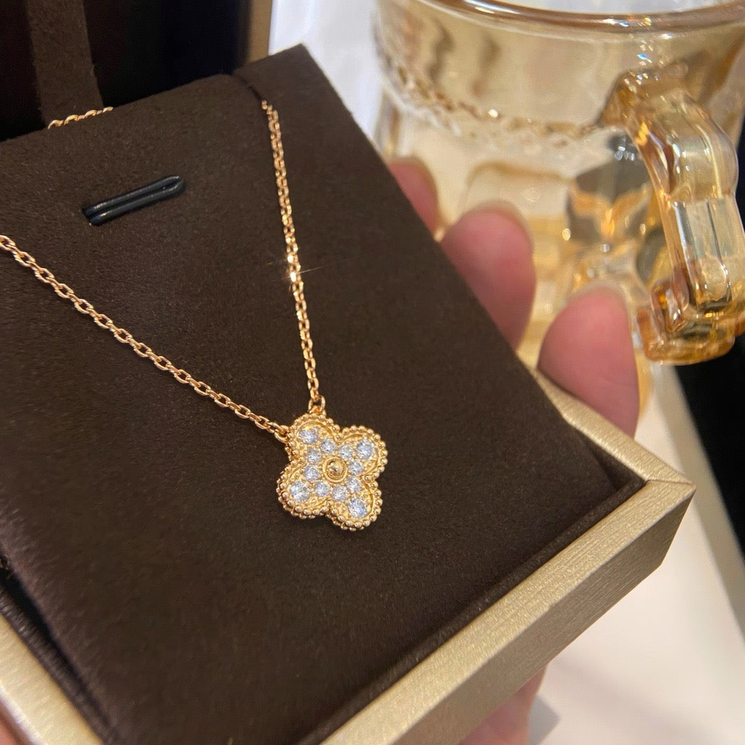 [BloomBling]CLOVER 15MM DIAMOND SINGLE FLOWER NECKLACE