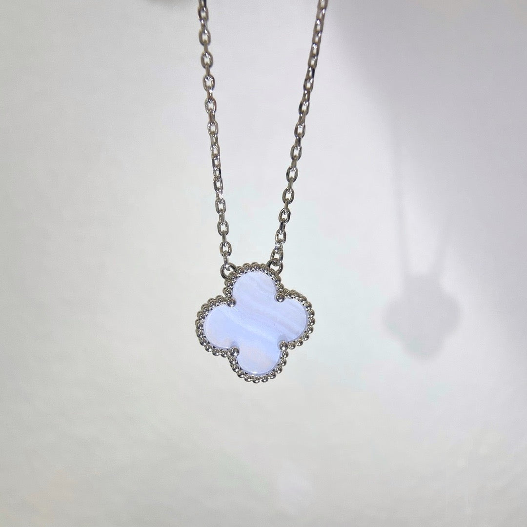[BloomBling]CLOVER 15MM BLUE CHALCEDONY NECKLACE SILVER