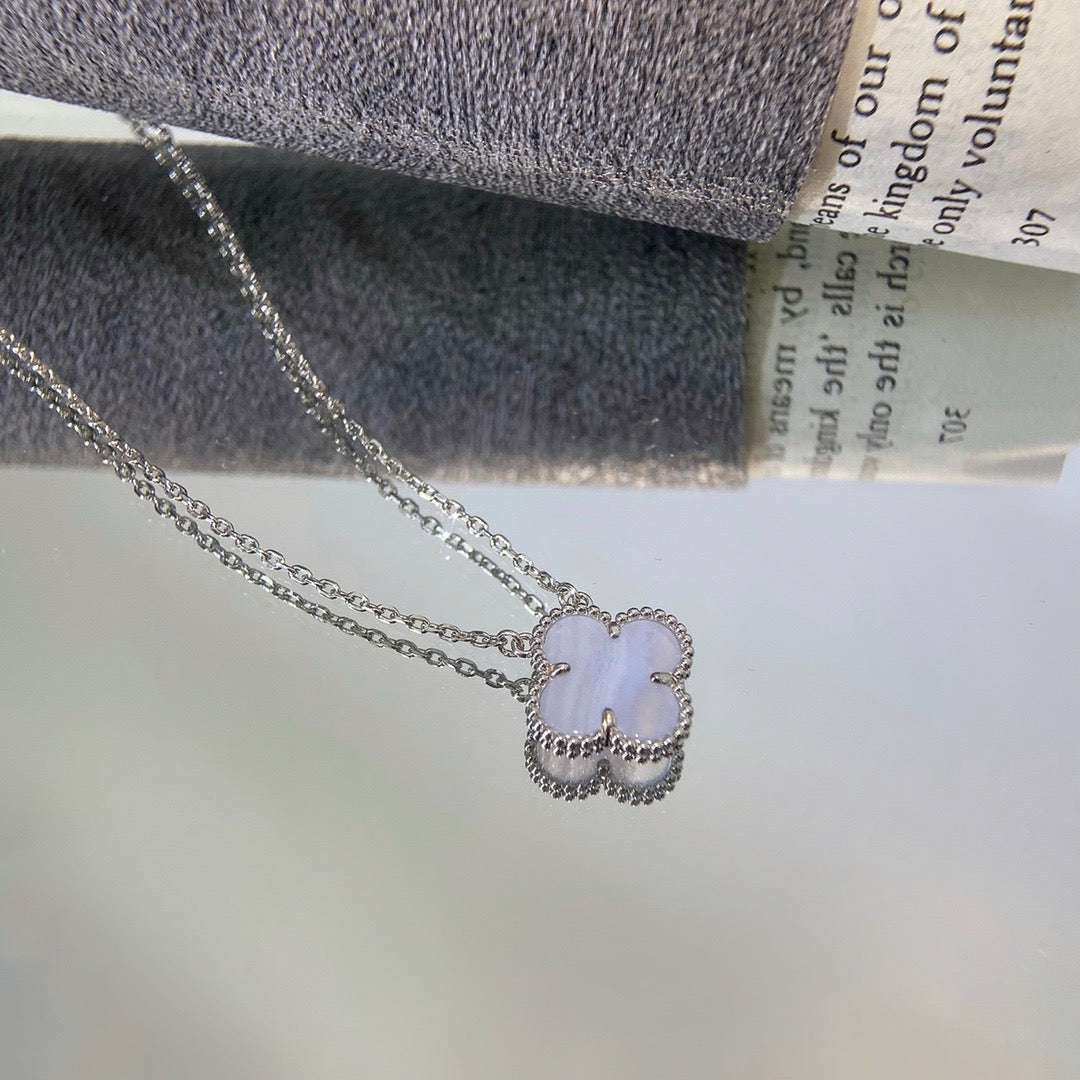 [BloomBling]CLOVER 15MM BLUE CHALCEDONY NECKLACE SILVER