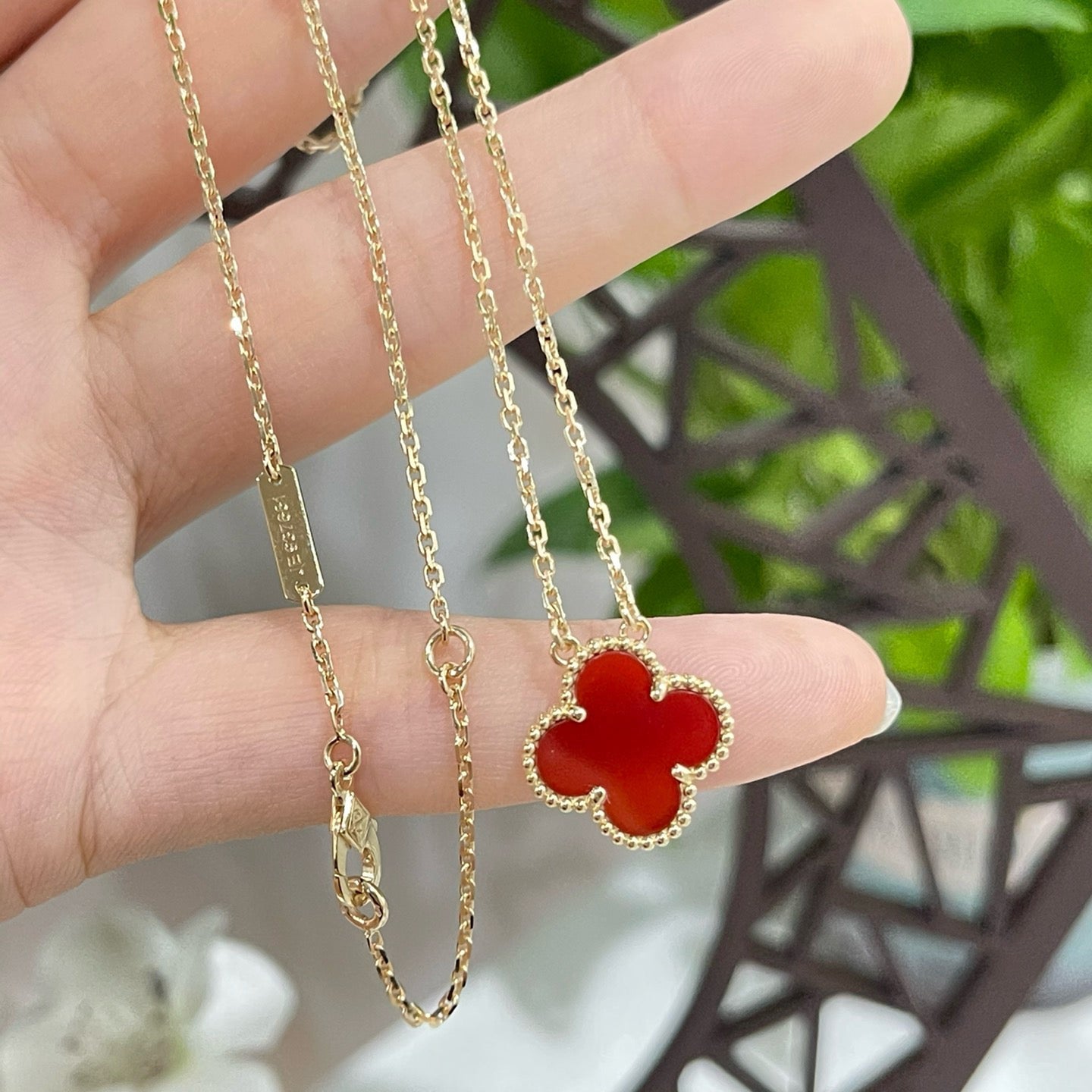 [BloomBling]CLOVER 15MM CARNELIAN SINGLE FLOWER NECKLACE