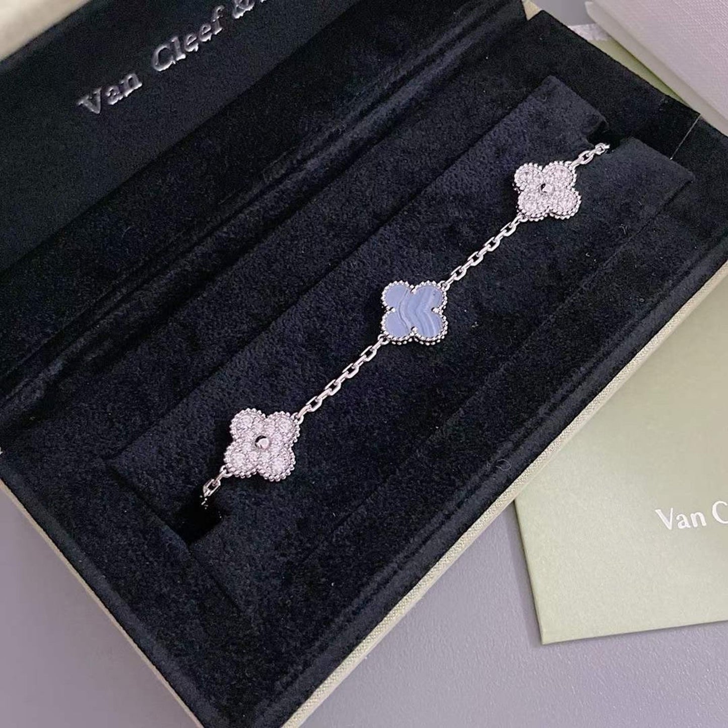 [BloomBling]CLOVER  5 MOTIF DIAMOND PURPLE CHALCEDONY BRACELET SILVER