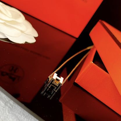 [BloomBling]H WHITE SQUARE GOLD NECKLACE