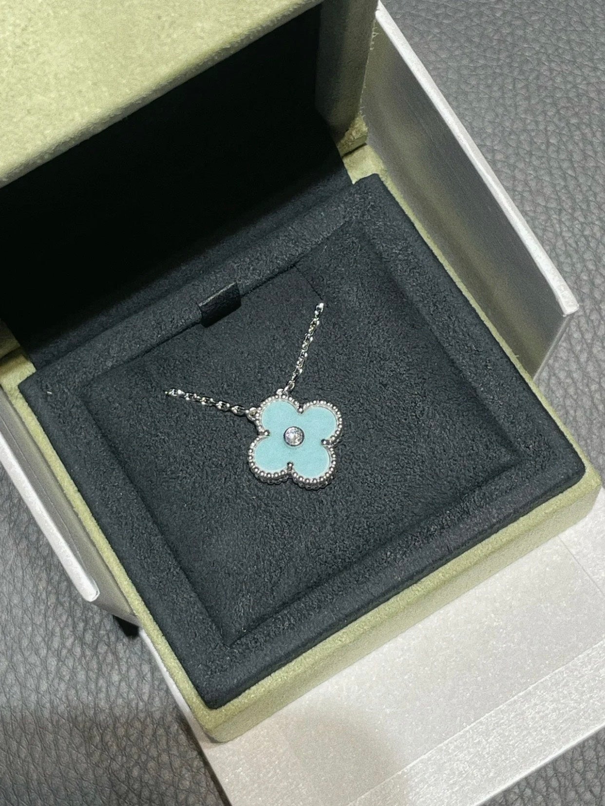 [BloomBling]CLOVER 1 DIAMOND LIGHT BLUE SILVER NECKLACE