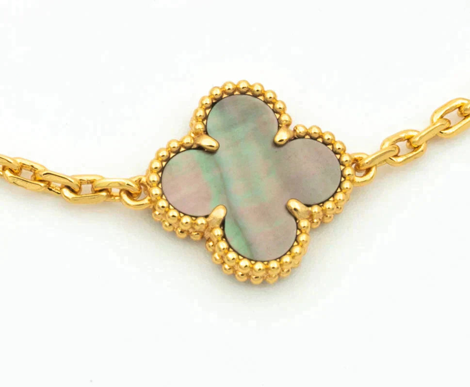 [BloomBling]CLOVER 5 MOTIF GRAY MOP DIAMOND BRACELET