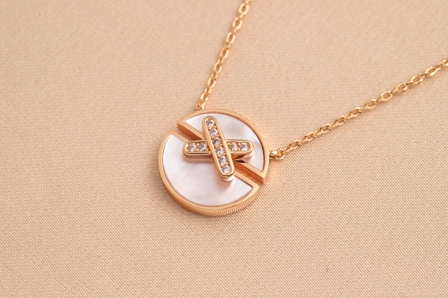 [BloomBling]JEUX DE PINK GOLD DIAMOND NECKLACE