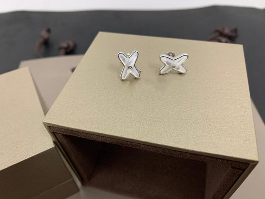 [BloomBling]JEUX DE WHITE MOP SILVER DIAMOND EARRINGS