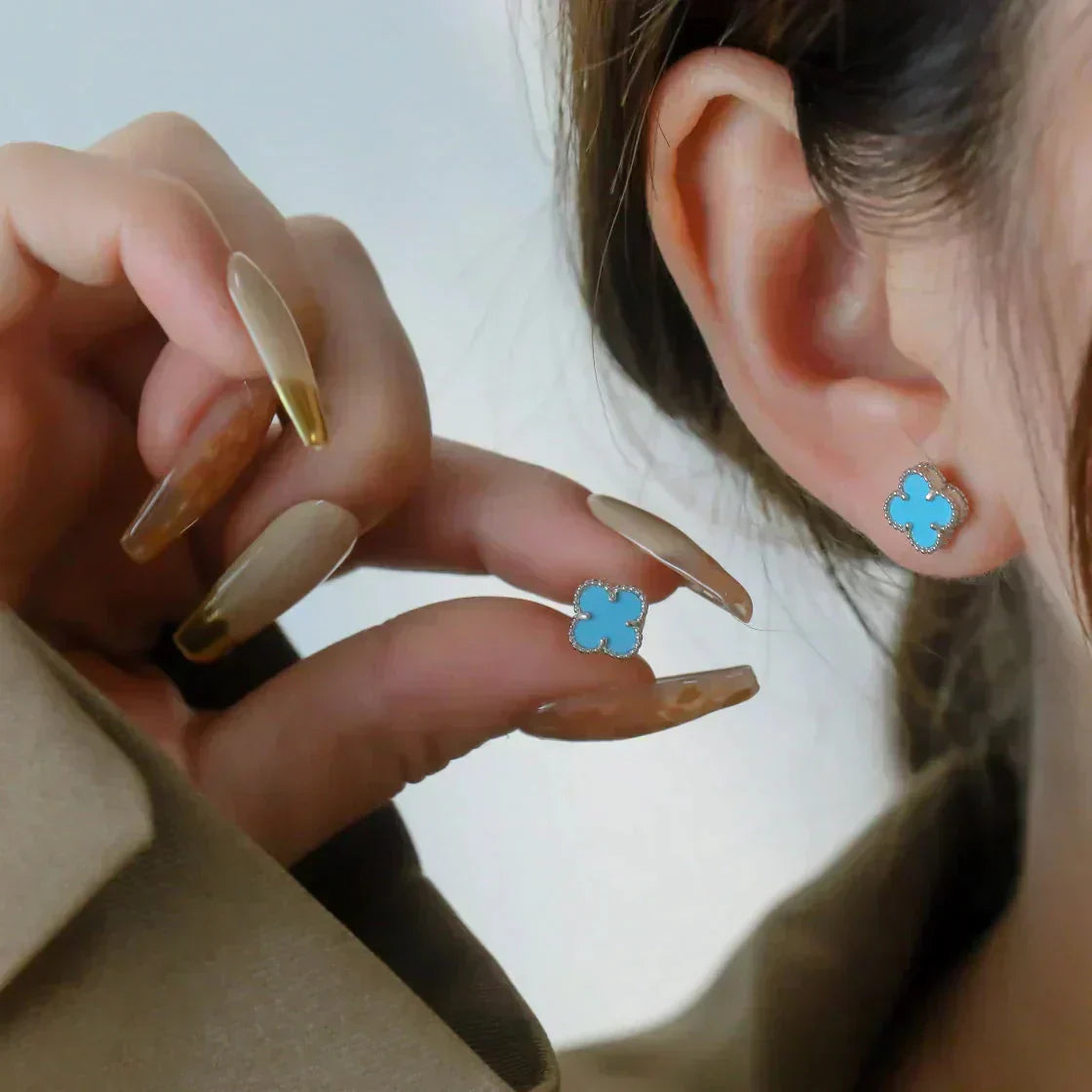 [BloomBling]CLOVER MINI 9.5MM ONYX STUD EARRINGS SILVER