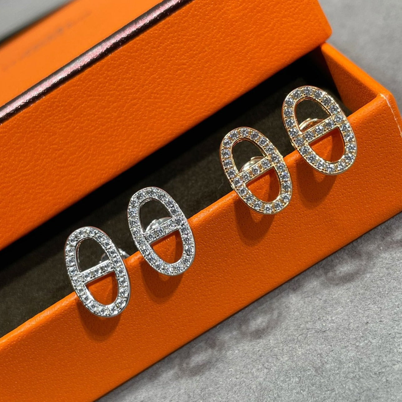 [BloomBling]HM FULL DIAMOND PIG NOSE STUD EARRINGS