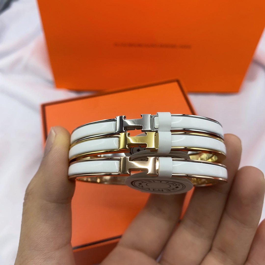 [BloomBling]CLASSIC HM CLIC WHITE 8MM ENAMEL BRACELET