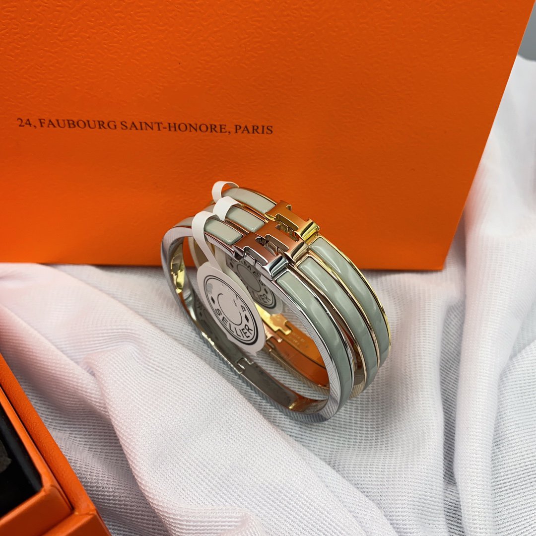 [BloomBling]CLASSIC HM CLIC GREEN 8MM ENAMEL BRACELET