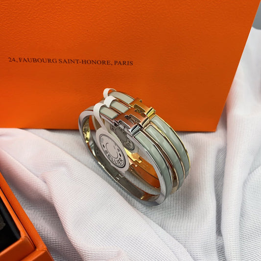 [BloomBling]CLASSIC HM CLIC GREEN 8MM ENAMEL BRACELET