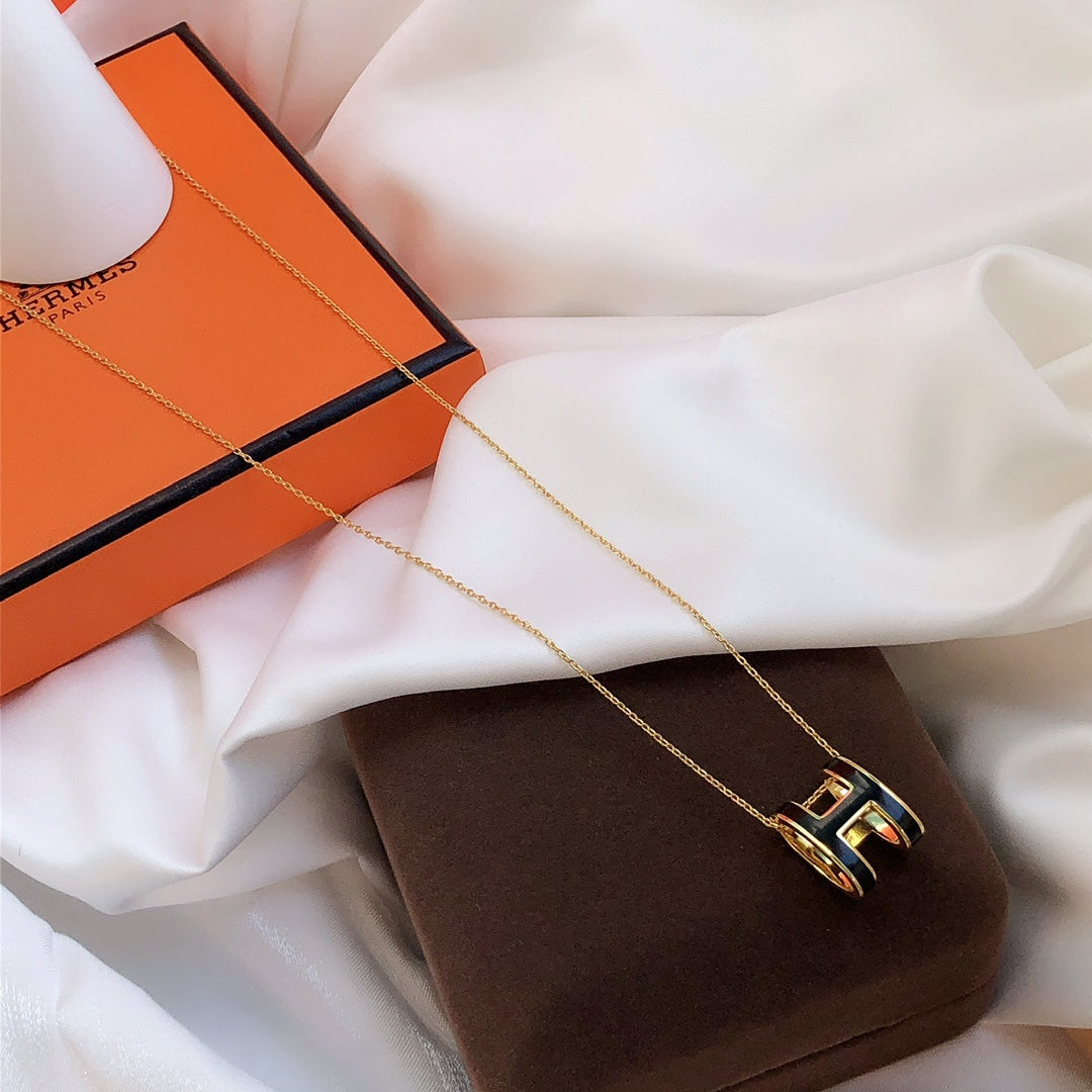 [BloomBling]HM CLIC BLACK ENAMEL GOLD NECKLACE