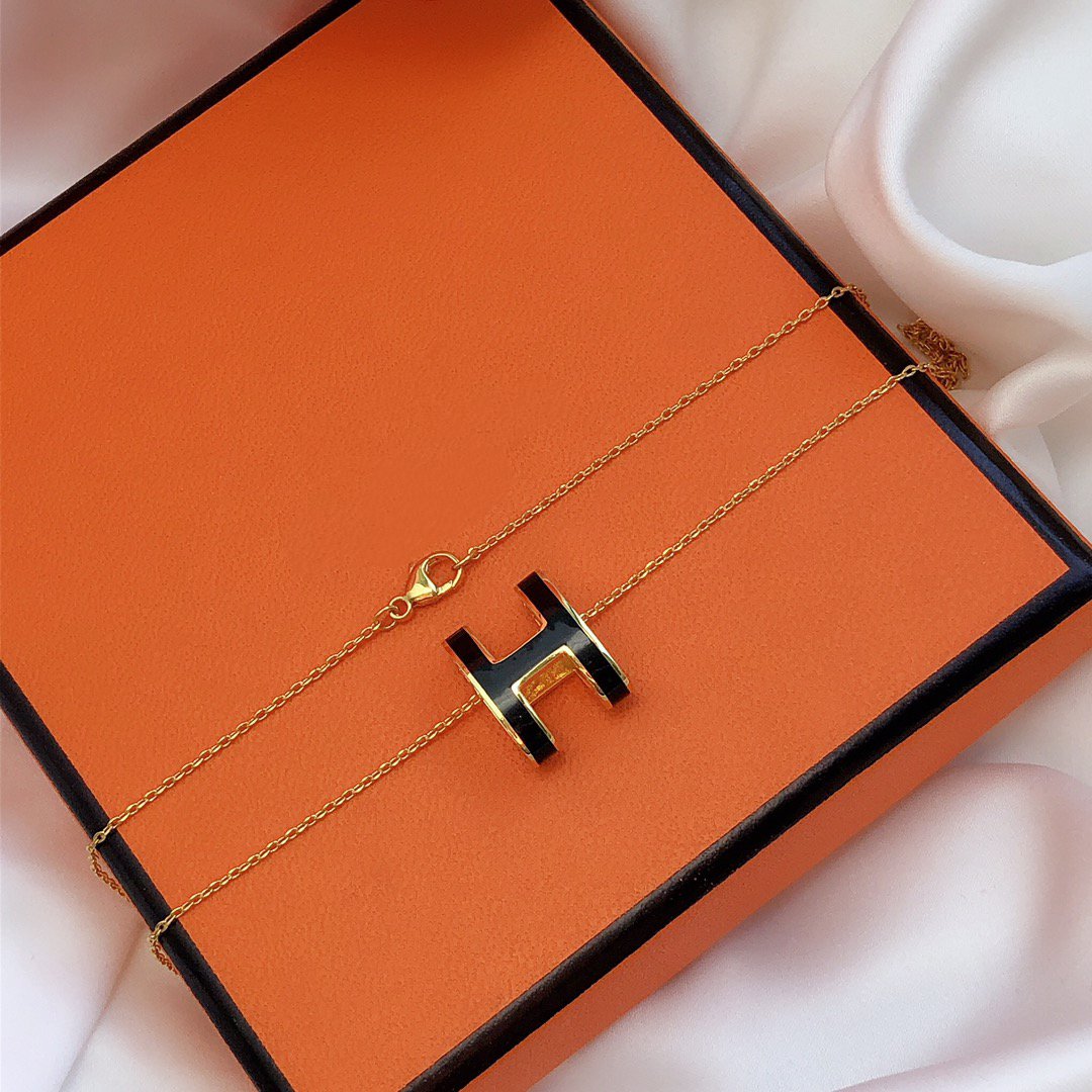 [BloomBling]HM CLIC BLACK ENAMEL GOLD NECKLACE