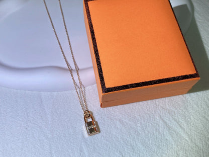 [BloomBling]HM ADVANCED NICHE LOCK HEAD NECKLACE DIAMONDS