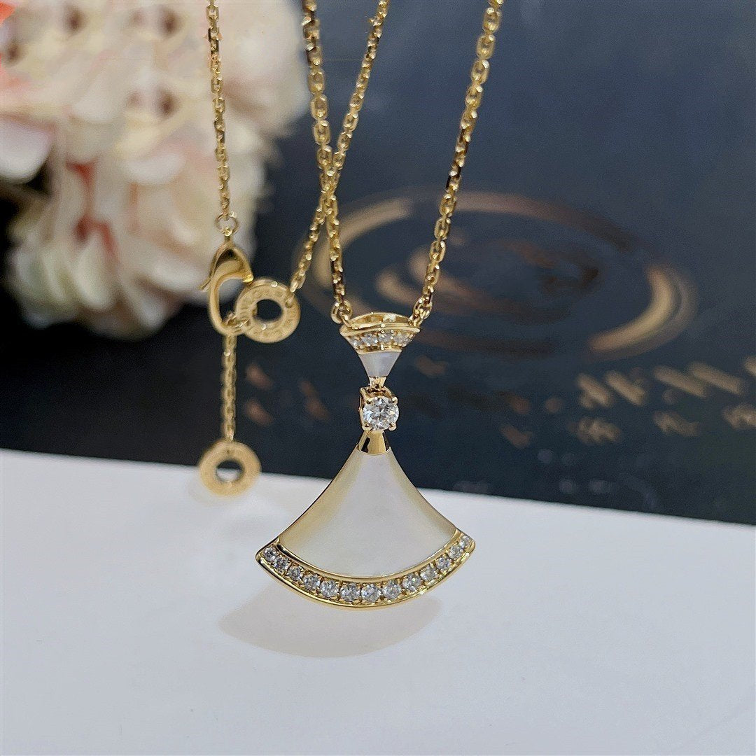 [BloomBling]DREAM NECKLACE MOP GOLD DIAMOND