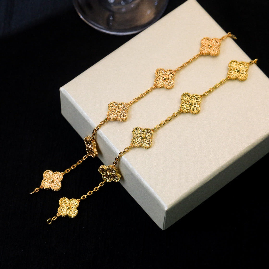 [BloomBling]CLOVER 5 MOTIFS BRONZING BRACELET