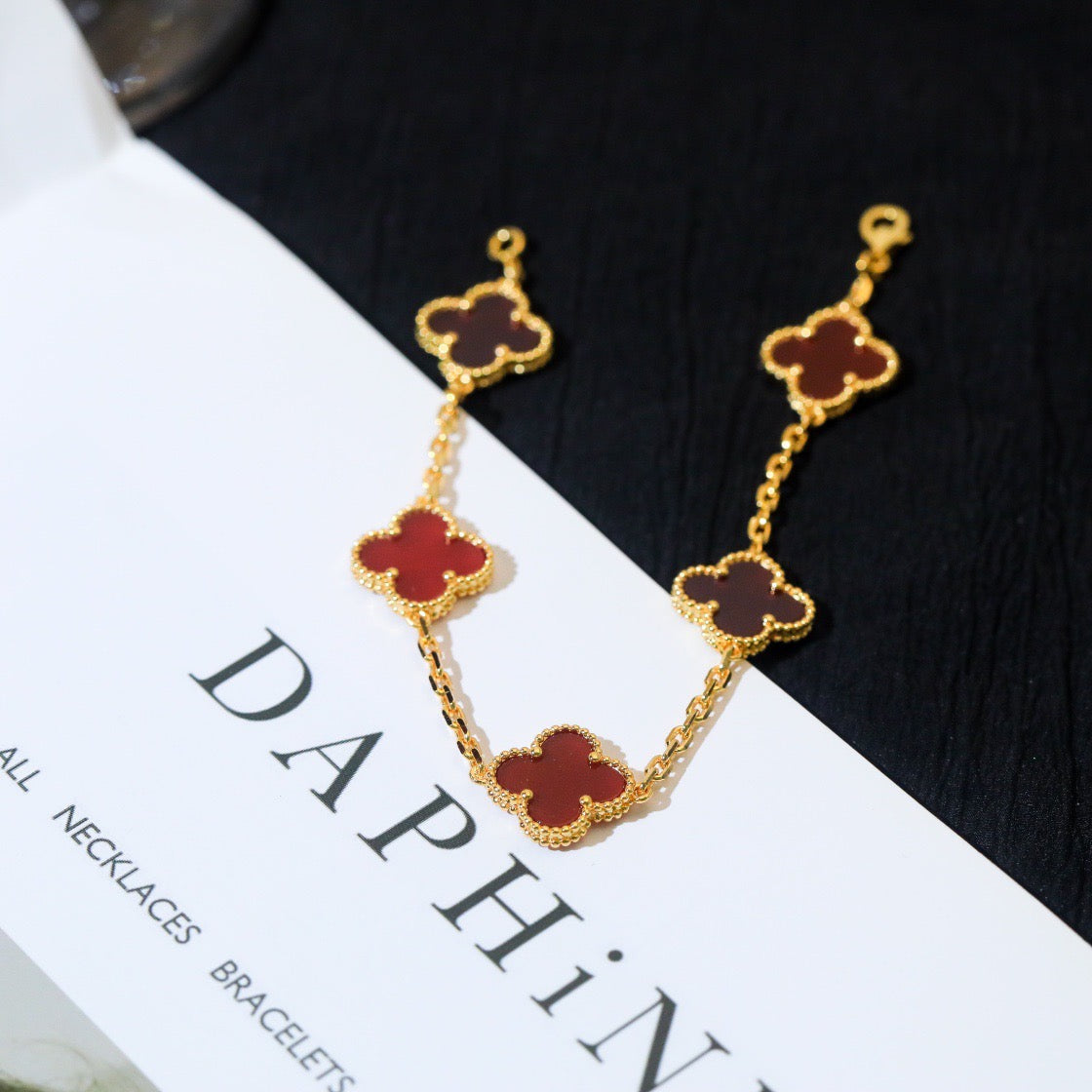 [BloomBling]CLOVER 5 MOTIFS RED AGATE  BRACELET