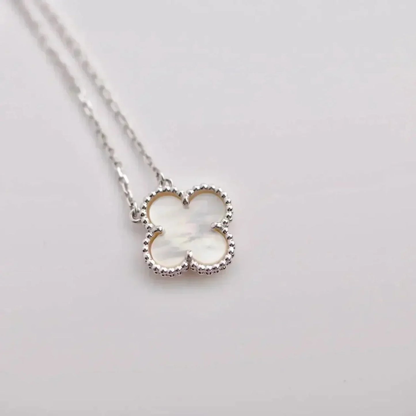 [BloomBling]CLOVER  15MM WHITE MOTHER-OF-PEARL SILVER