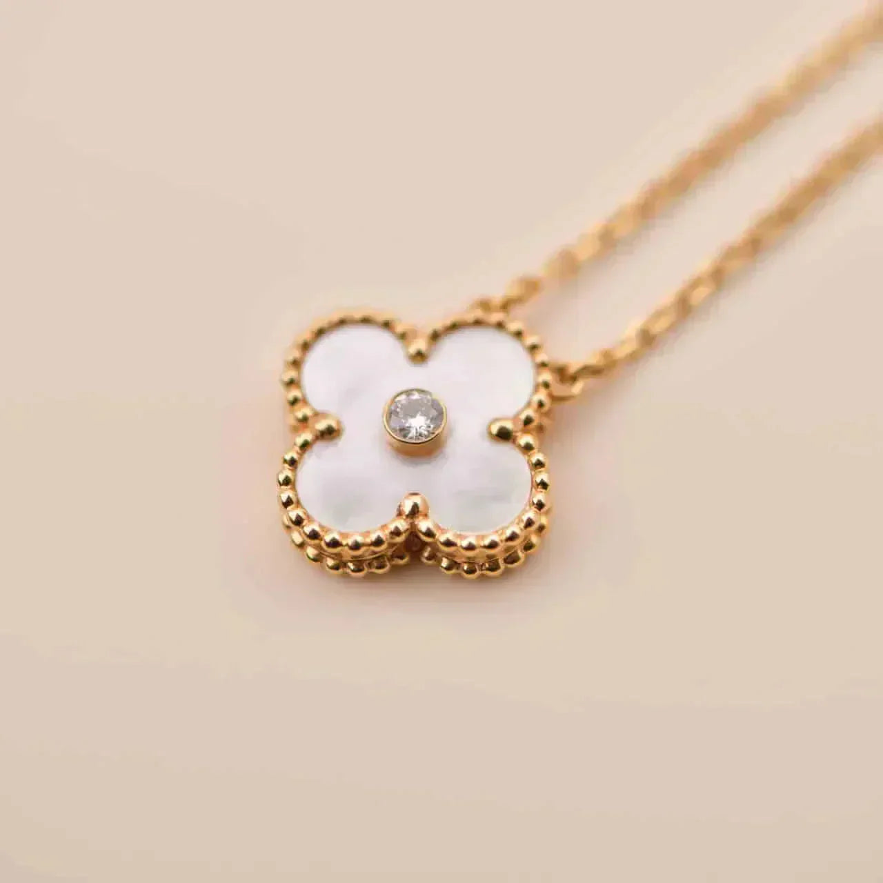 [BloomBling]CLOVER 15MM DIAMOND WHITE FRITILLARIA NECKLACE