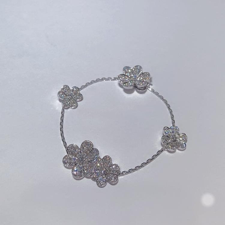 [BloomBling]FRIVOLE SILVER 5 FLOWERS BRACELET