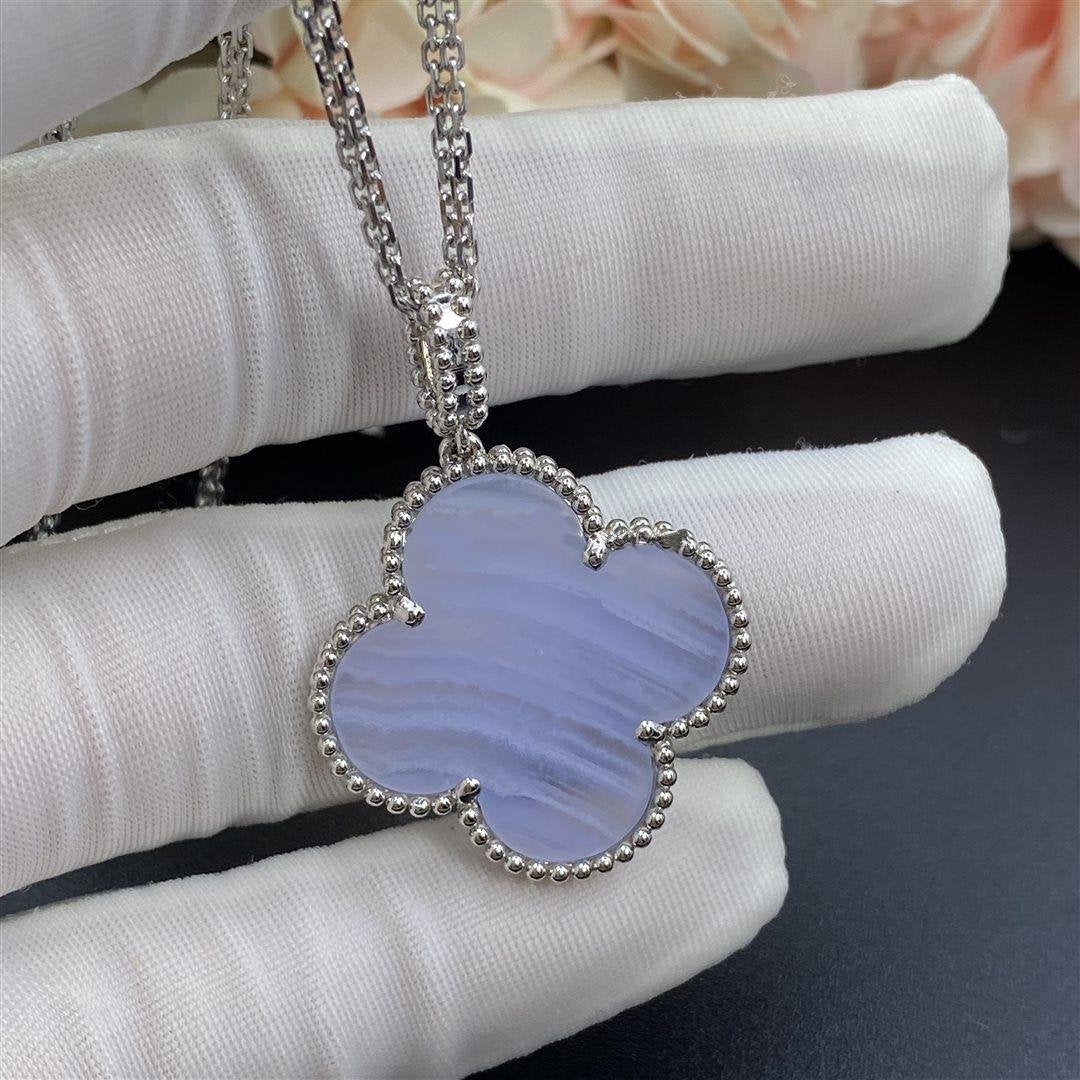 [BloomBling]CLOVER SILVER CHALCEDONY BIG CLOVER NECKLACE