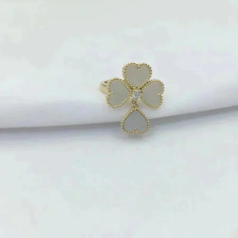 [BloomBling]SWEET CLOVER WHITE MOP RING