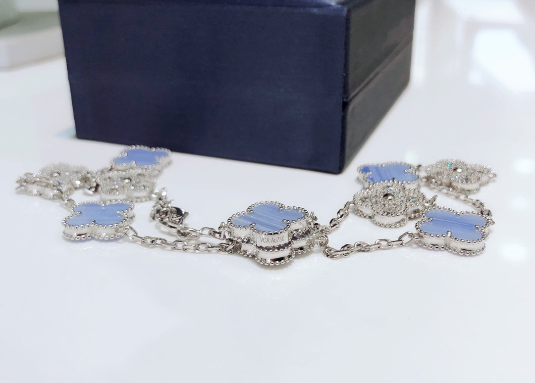 [BloomBling]CLOVER 10 MOTIFS CHALCEDONY DIAMONDS SILVER NECKLACE