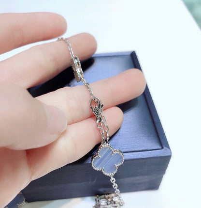 [BloomBling]CLOVER 10 MOTIFS CHALCEDONY DIAMONDS SILVER NECKLACE